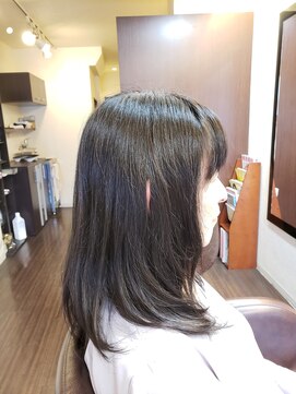 ヘアメイク ビス(Hair Make Bis.) ロングレイヤースタイル