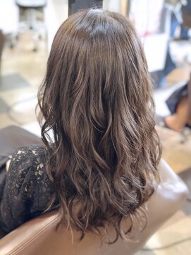 トゥエンティーフォー 泉大津店(24) 次世代エクステで変身！大人可愛いゆるふわヘア