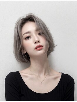 アッシュヘアーの写真/[箱崎]ブリーチ無でも透け感を。トレンド、外国人風、アッシュ系、ハイトーンもOK！貴女のなりたい叶えます