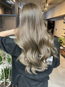 サニー 渋谷(SUNNY) バレイヤージュ、ハイライト、レイヤーロング、グレーベージュ