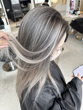 リア 近鉄八尾店(Lia) バレイヤージュ