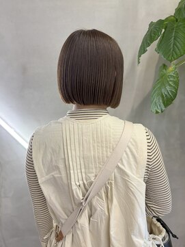 トゥループレイス(true place) ぷつっとボブ　オリーブベージュカラー