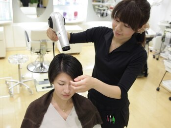 メゾン ド ボーテ(Maison de Beaute)の写真/丁寧な技術・カウンセリングで大人女性の”なりたい”を叶える。ヘアセットや着付けなど高い技術力が自慢