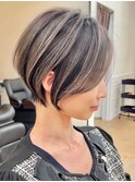 小顔似合わせカットメルティカラーナチュラル大人ショートボブ 