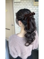 ソノ(sono)&nbsp;ポニーテール　ベロアリボン　結婚式　ブライダル