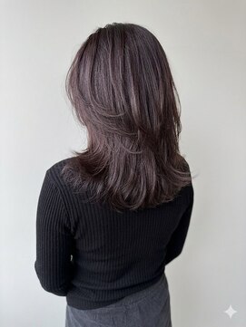 フォリア(Foria) ◎30代女性に人気のミディアムレイヤーカット