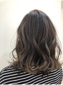 控え目なハイライト