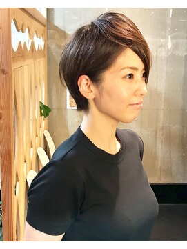 ダブルアームズ(W ARMS) 大人女子なショートスタイル。
