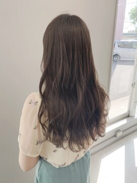 ヘアーアンドビューティーザ エフ(Hair Beauty the F) アッシュグレージュ＿透け感＿ロング＿ツヤ髪＿53