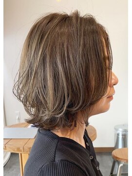 ハウリーヘアアンドスパ(HAURY hair&spa) ミディアムレイヤー