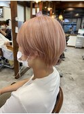 ピンクベージュ