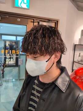 コワファーストナガサキシャンプーボーイ(COIFF1RST NAGASAKI SHAMPOO BOY) マッシュウルフ×波巻きパーマ