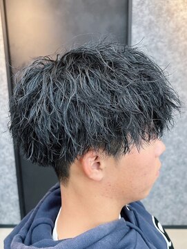 グナスティバイダムディー トウキョウ(GNASTY by DAMDEE TOKYO) ツーブロックマッシュ/波巻き/ハイライト/束感[大宮/理容室]