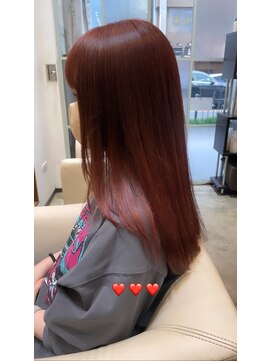 ラウブロッサム 大宮西口店(Lau Blossom) チェリーレッド × レイヤーカット