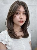 韓国風/レイヤー/ミディアム/前髪長め/グレージュカラー