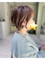 シーナ(Shiina)&nbsp;柔らかな似合わせショートスタイル