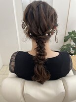 ファボ(favo.)&nbsp;人気のゆるふわ編みおろしスタイル