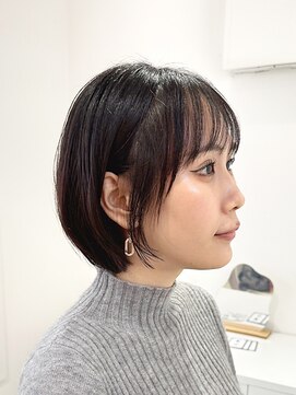 スイ(suiw) 黒髪耳かけ丸みボブ【suiw】昭和町/天王寺/阿倍野