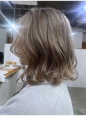 ホワイトベージュ ブリーチオンカラー