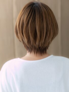 カバーヘアアンドスパ ブリス 浦和(COVER HAIR&SPA bliss) カーキベージュ似合わせカット小顔丸みショート315X浦和20代30代