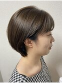 耳かけショートマッシュ×イヤリングカラー