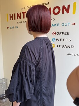 ヒントステーション(HINTSTATION) 〈浅草 半個室〉レッドカラー×ぱつっと前上がりbob