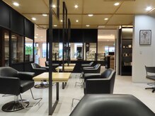 ヴァン カウンシル 川中島店(VAN COUNCIL)の雰囲気（１４席のメンズ特化サロン【VAN MEN[川中島店】も併設☆）