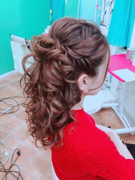 ヘアセットサロン アッシュ 神戸三宮(Ash) 華やかちらしのハーフアップ☆