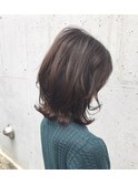軽め外ハネくびれレイヤーミディ 暗髪ナチュラルブラウン