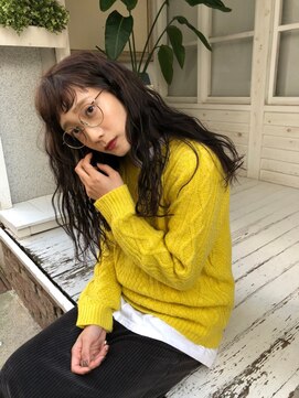 リラ バイ クオーレ(LIRA by CUORE) ウエーブロング