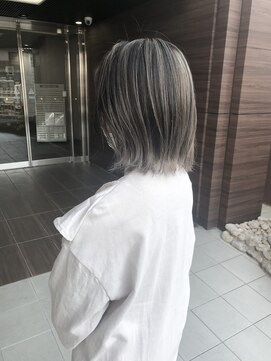 ヘアメイク シュシュ(Hair make chou chou) バレイヤージュボブハイライト