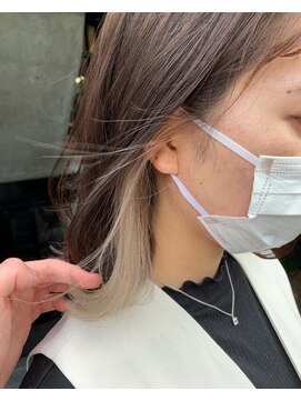 アクト(ACT) ホワイトベージュ×グレージュ　イヤリングカラー