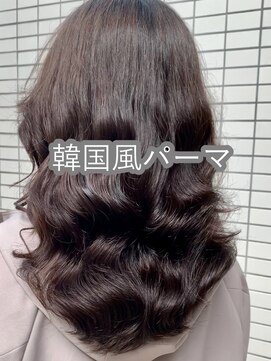 ラウレア(LAULEA) 韓国風ヨシンモリパーマ/表参道パーマ/おしゃれパーマ/パーマ