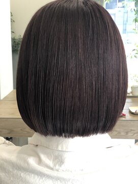 ヘアーアンドビューティー ザ ビー(Hair & Beauty the B) 後ろ姿◎ぱつっとボブ