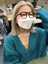 ヒート バイ アンカットラウンジ 渋谷(HEAT by UNCUT&LOUNGE)&nbsp;切りっぱなし/ホワイトベージュ/ケアブリーチ/ミルクティー