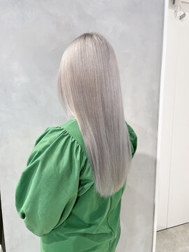 エイト ヘアサロン 渋谷本店(EIGHT) ホワイトシルバーe78