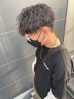 エミタス 宮街道(Emitas.) 『in 和歌山』メンズカット×波巻きパーマ[アッシュブラック]