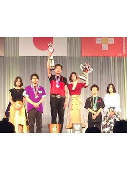 【全国大会優勝者在籍】トップクラスの技術力を誇るスタイリストの『凄腕職人技カット』を体感☆