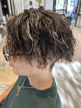 ミューズ おゆみ野店(HAIR & NAIL MUSE) ツイストスパイラルパーマ×ホワイトメッシュ