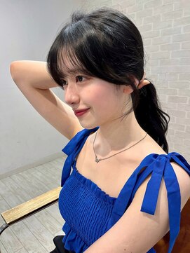 レイラバイアフロート 吉祥寺(Lila by afloat) 韓国ヘア/フェイスレイヤー/ぱっつん前髪/ブルーブラック/暗髪