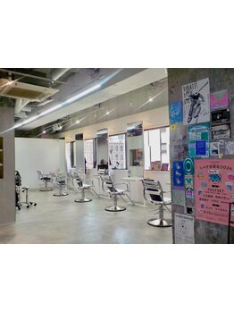 ハイセンスなスタイリストが、気さくな距離感で"らしさ"と"お洒落"を提案いたします＊