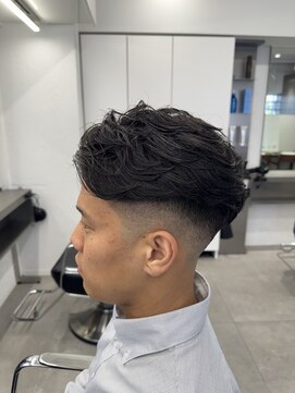 グルーマーズトウキョウ(GROOMER/S TOKYO) ラフカール/メンズパーマ/フェードカット/スペインカール/神保町