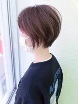 ムーンジェジェ(moon jeje)&nbsp;似合わせカット30代40代50代60代大人丸みショート×前髪あり柴立