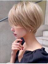 ボンドストーリーノヴァ(Bond Story nova) ハイトーンショート×ロイヤルベージュ