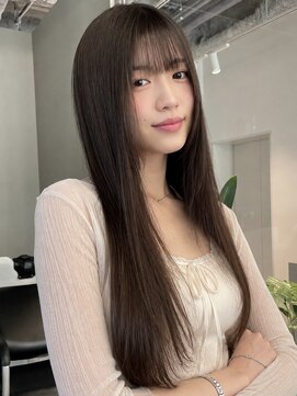 トリッカ シブヤ(TRICCA SHIBUYA) ロングレイヤー/透明感/髪質改善縮毛矯正/小顔/グレージュ/渋谷
