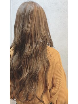 ヘアサロンM 新宿 half highlight