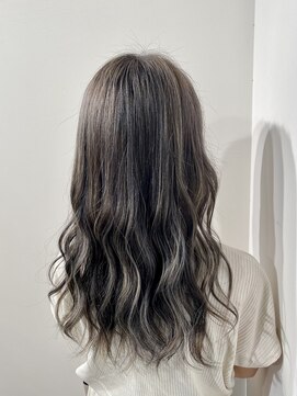 トゥルークリエイション 久喜(True Creation) アッシュベージュハイライト