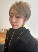 小顔カットショートボブ大人可愛いアッシュオリーブ