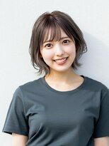 ファクトリーファイブ(Factory5) 小顔外ハネミディアムアッシュ20代30代40代くびれミディ韓国ヘア