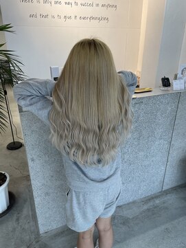 キング 高槻(K!ng) 縮毛矯正髪質改善ハイライトレイヤーカット高槻美容室エクステ